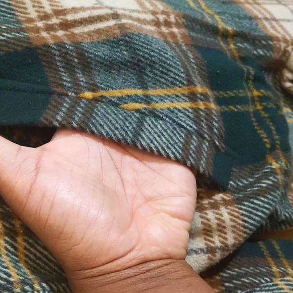 Utex| Vintage Green and Cream Plaid Fall- Winter Jacket With Hood and 4 Pockets - Picture 4 of 15